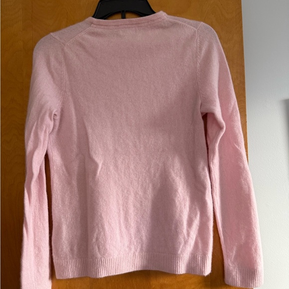 L.L. Bean Soft Pink Knit Top - Picture 4 of 4
